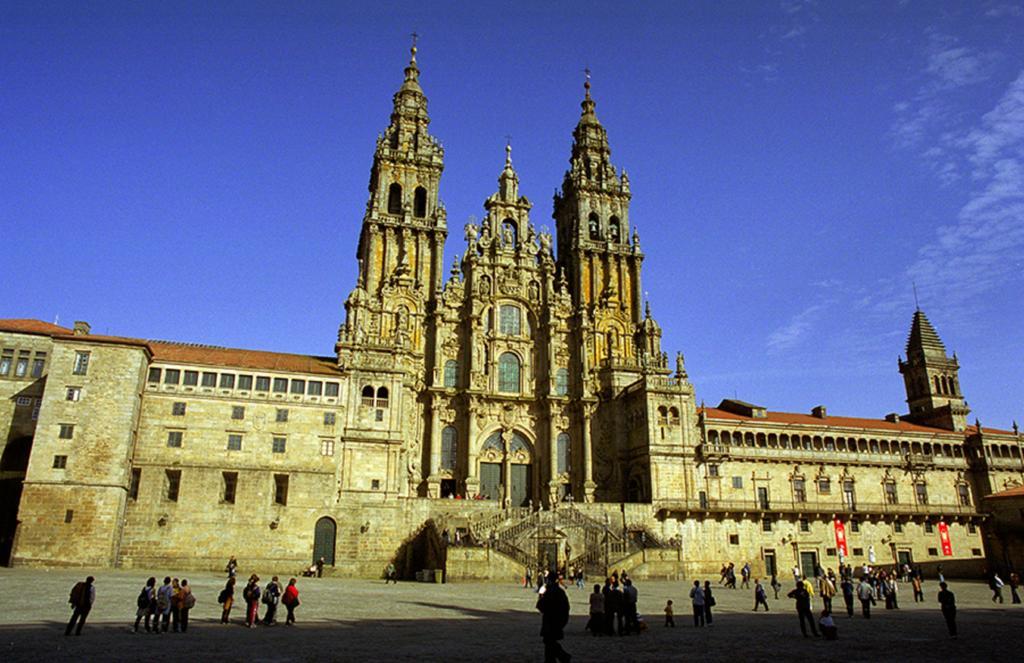 Vm Apartamentos Turisticos サンティアゴ・デ・コンポステーラ エクステリア 写真